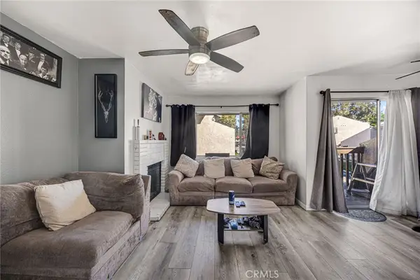 1251 S Meadow #116, Colton, CA 92324