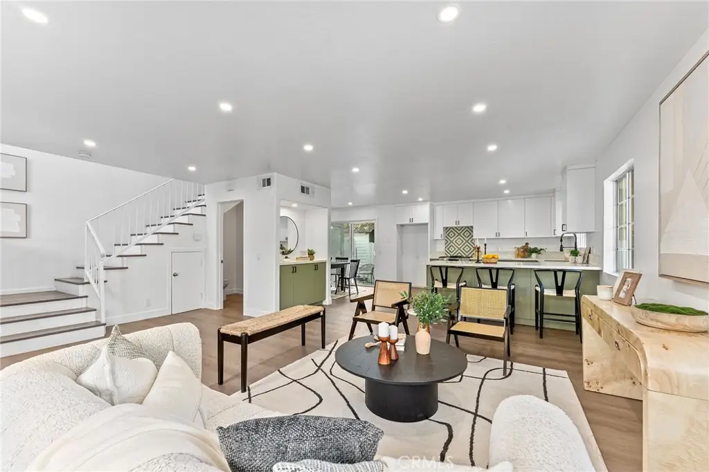 619 N Wilson Avenue #B, Pasadena, CA 91106 - Image #1