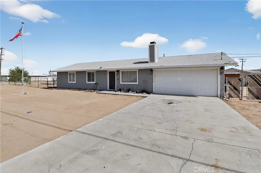 16485 Dale Evans (aztec) Parkway, Apple Valley, CA 92307 - Image #2