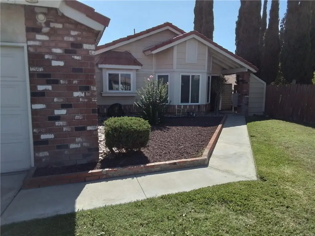 14045 Parkwood, Fontana, CA 92337 - Image #1