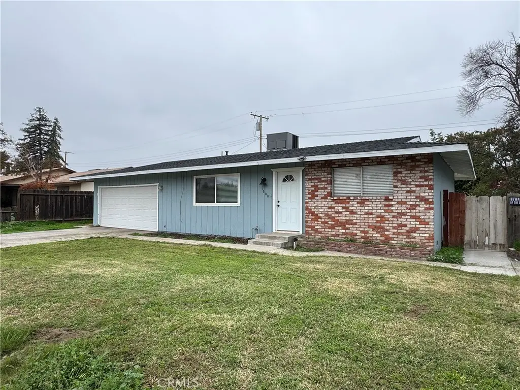 1600 W Robin Drive, Visalia, CA 93291 - #1