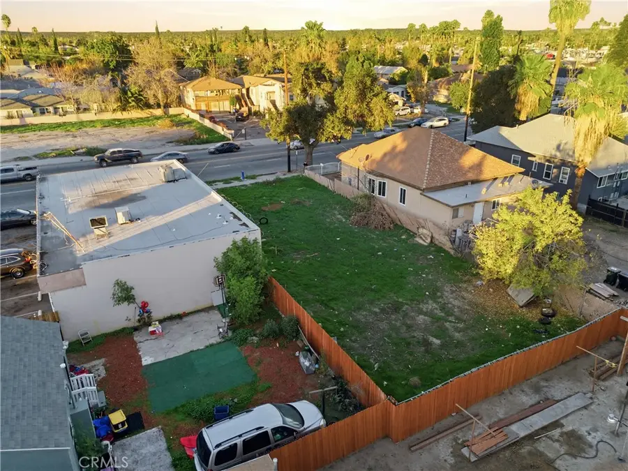 687 W 9th, San Bernardino, CA 92410 - #3