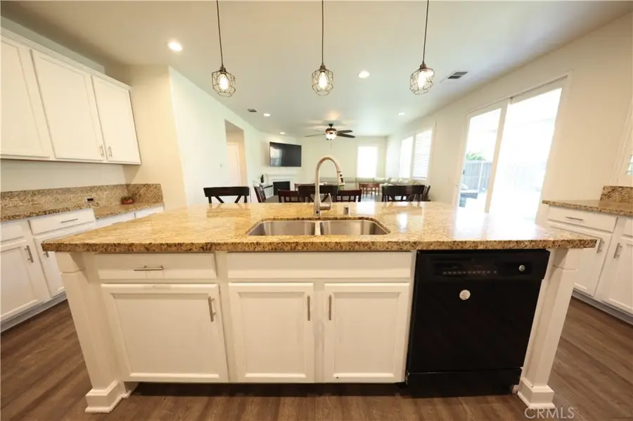 3848 Vine Maple, San Bernardino, CA 92407 - Image #3