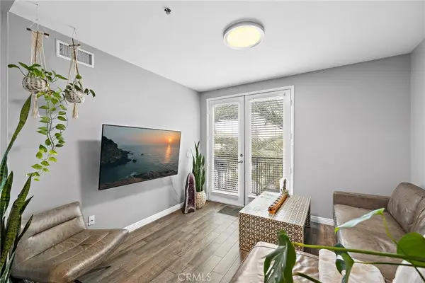 1801 E Katella #4005, Anaheim, CA 92805