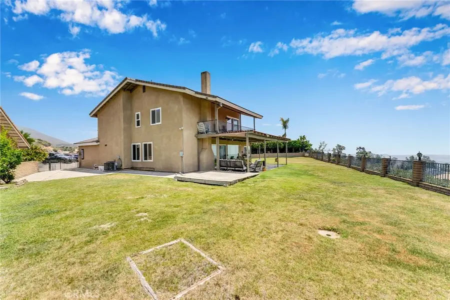3074 Mountain Top, Highland, CA 92346 - Image #2