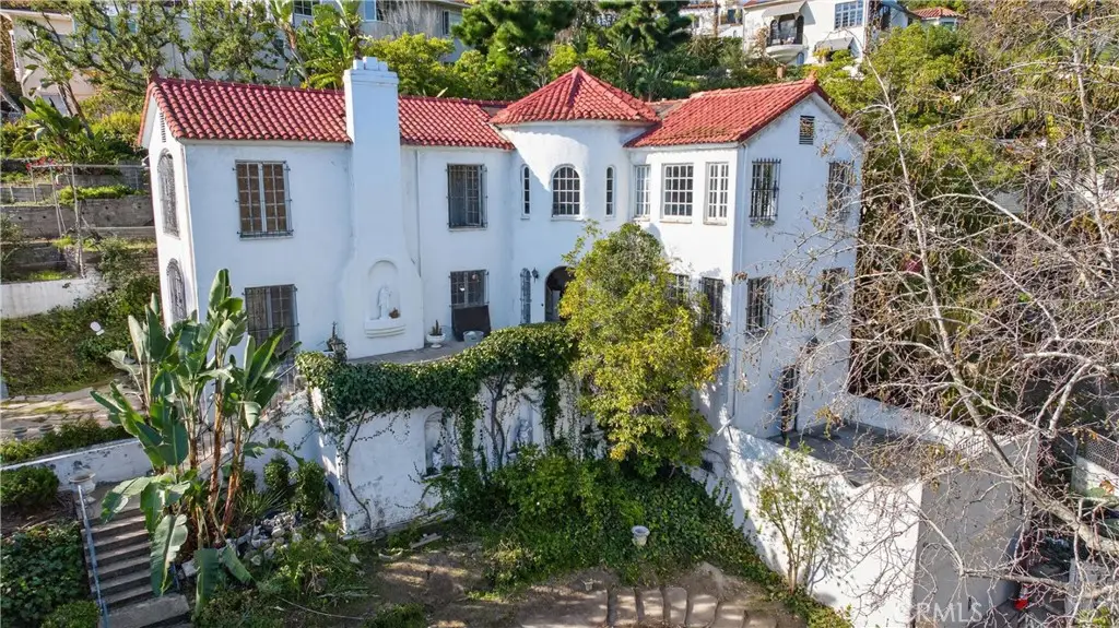 2329 N Edgemont, Los Angeles, CA 90027 - #1