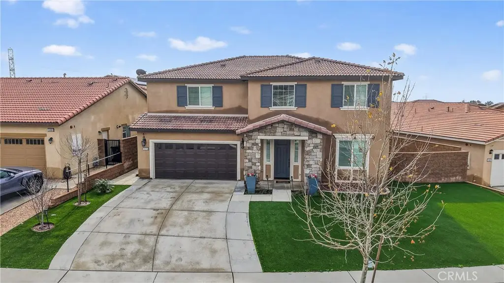 15575 Parry Peak, Fontana, CA 92336 - #1