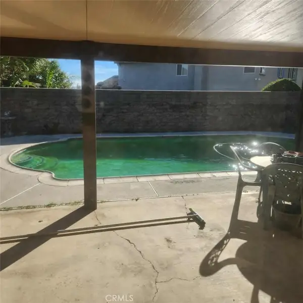 15681 San Jacinto, Fontana, CA 92336