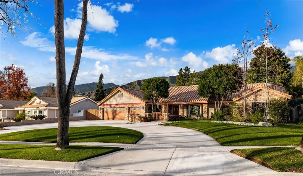 335 Paxton Court, Upland, CA 91784 - #1