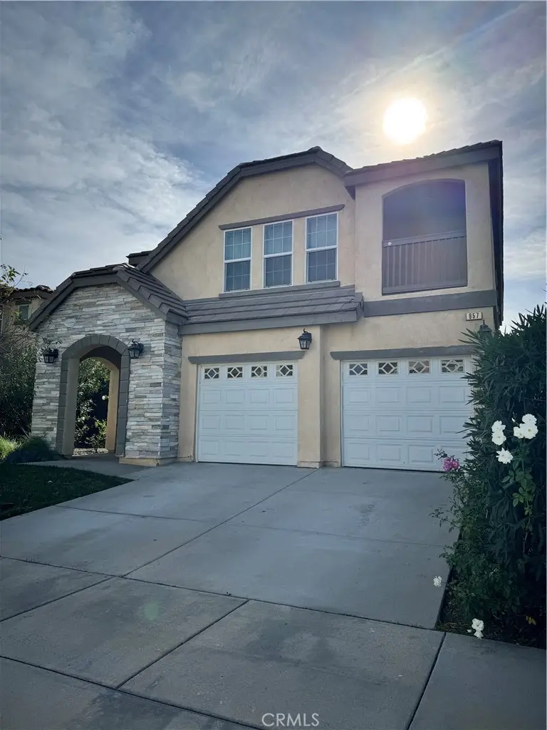 957 W Tibbot St., Rialto, CA 92377 - #2