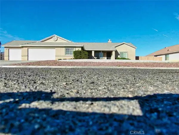 21172 Burgundy, Apple Valley, CA 92308