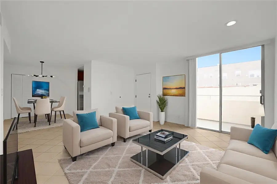 856 N Van Ness Avenue #3, Los Angeles, CA 90038 - #2