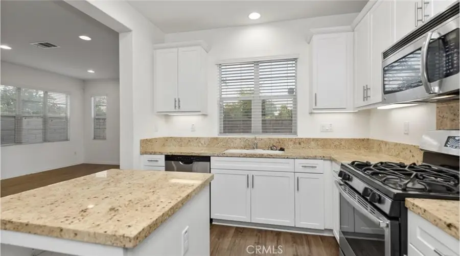 21709 Bene Drive, Saugus, CA 91350 - Image #3