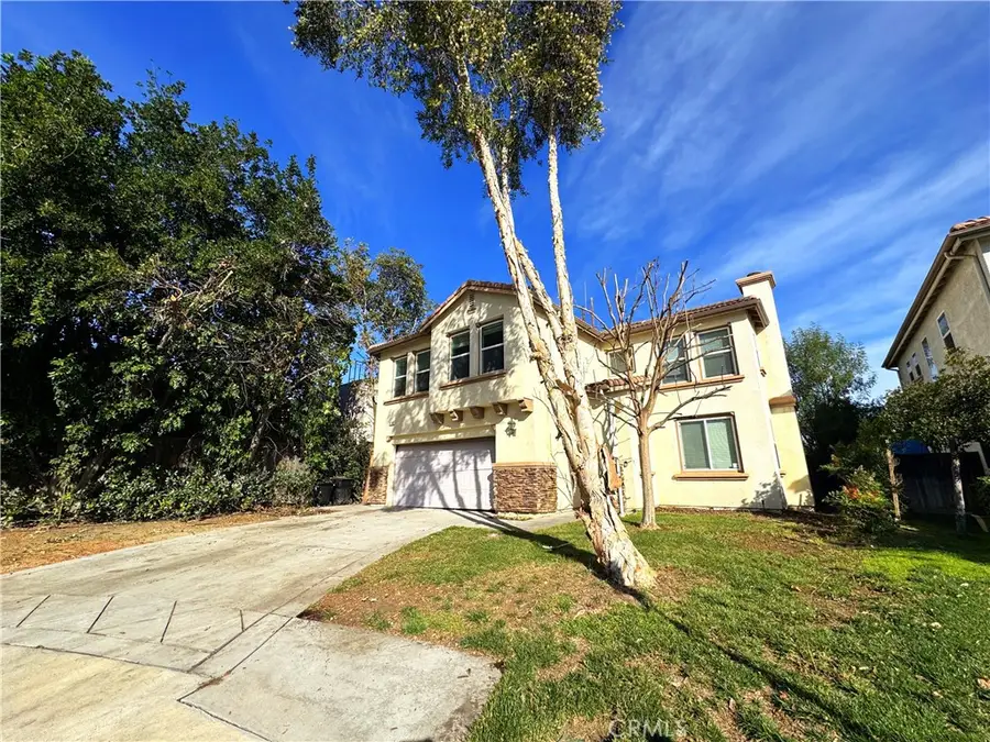 8240 Chamberlain Lane, Reseda, CA 91335 - #2