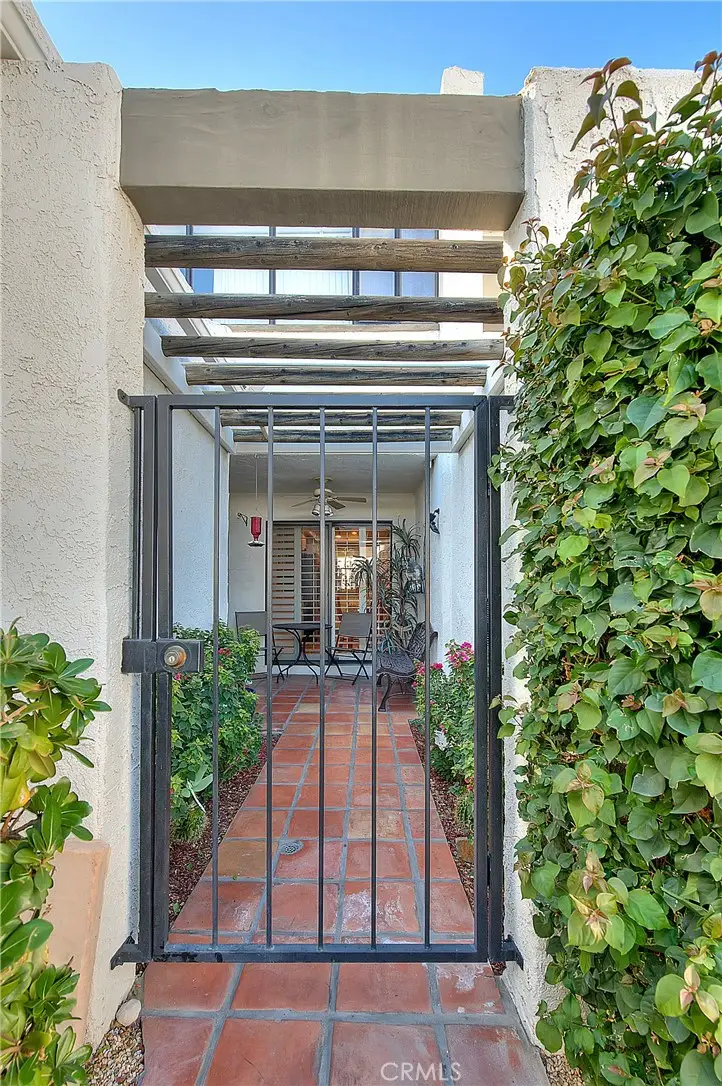 413 Rio Vista Dr, Palm Springs, CA 92262 - #3