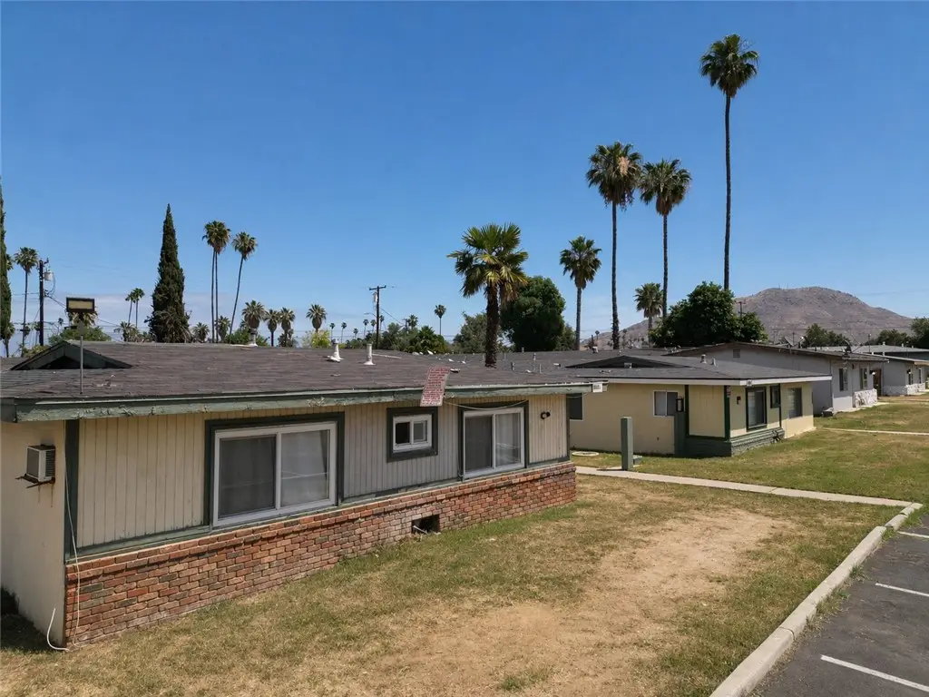 1195 W Spring Street, Riverside, CA 92507 - #1