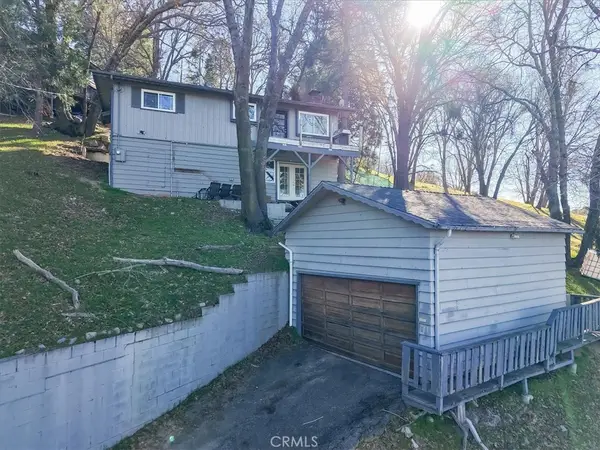 24691 Edelweiss Drive, Crestline, CA 92325