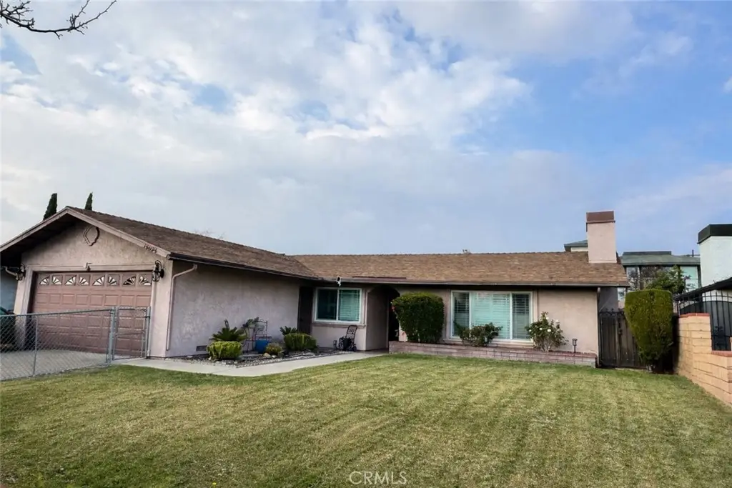 16034 Hawthorne, Fontana, CA 92335 - #1