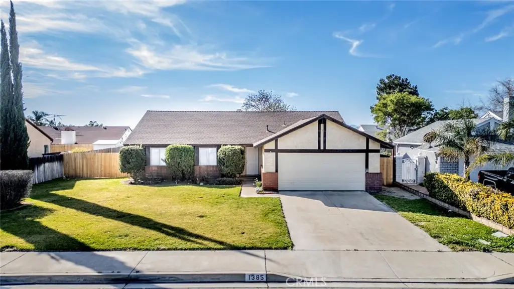 1385 W Wedgewood, Rialto, CA 92376 - #1