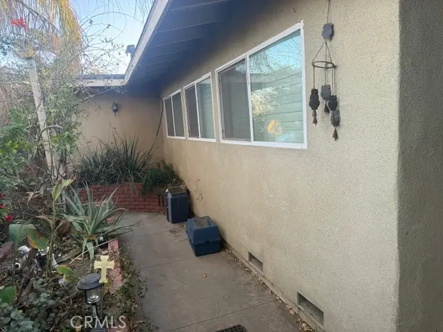 932 N Encina, Rialto, CA 92376 - Image #2