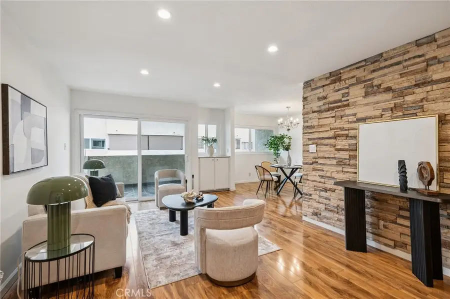 125 S Sierra Madre #215, Pasadena, CA 91107 - #2