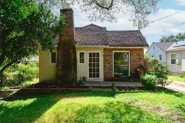 2038 Oakwood Street, Pasadena, CA 91104