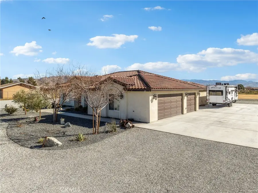 22427 Huasna, Apple Valley, CA 92307 - #2