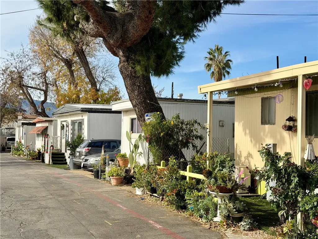 24833 Railroad, Newhall, CA 91321 - #1