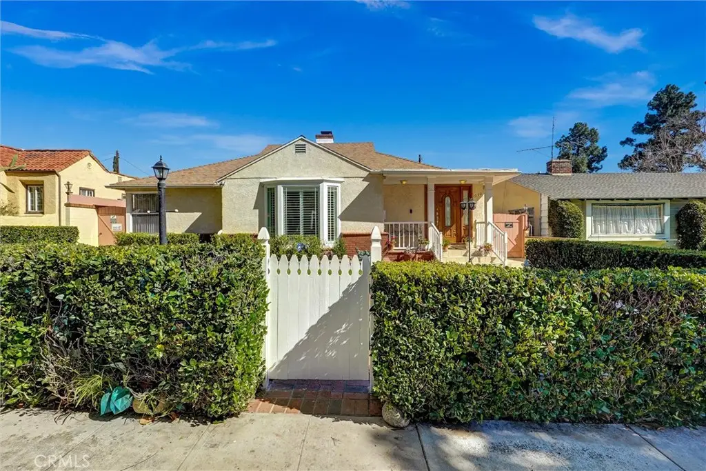 1350 Graynold Avenue, Glendale, CA 91202 - #1