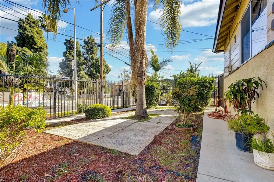 12021 S Figueroa, Los Angeles, CA 90061 - #3