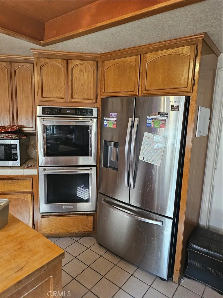 18141 Country Glen Lane, Victorville, CA 92395 - #2