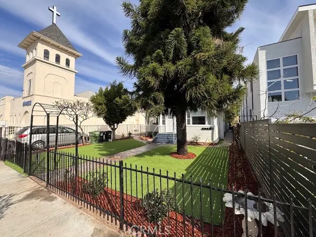 1334 S Berendo Street, Los Angeles, CA 90006 - #2
