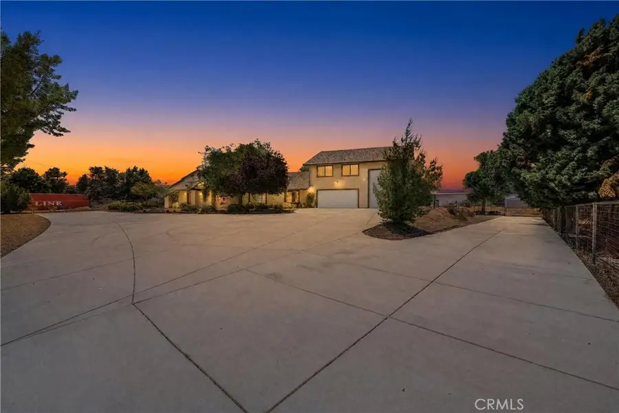 7854 Oak Hills Rd, Oak Hills, CA 92344 - #2