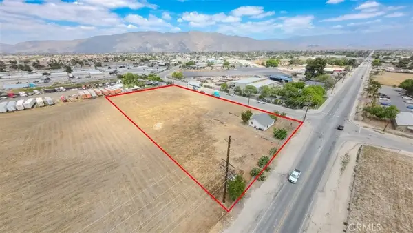 1011 W 7th St, San Jacinto, CA 92582
