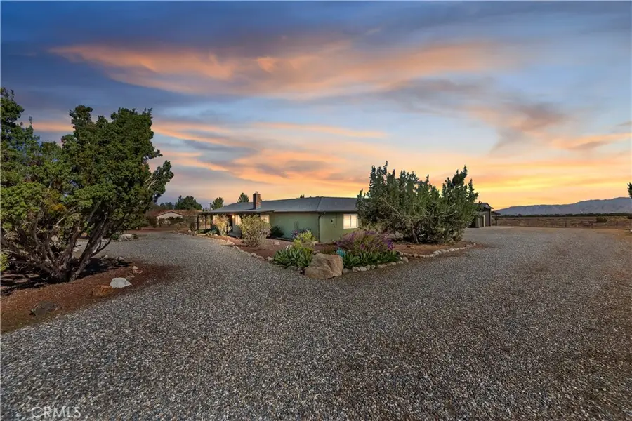 7215 Kourie Way, Oak Hills, CA 92344 - #2