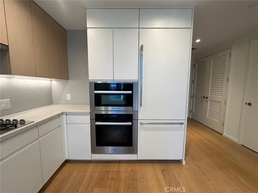 877 Francisco Street #1905, Los Angeles, CA 90017 - #3