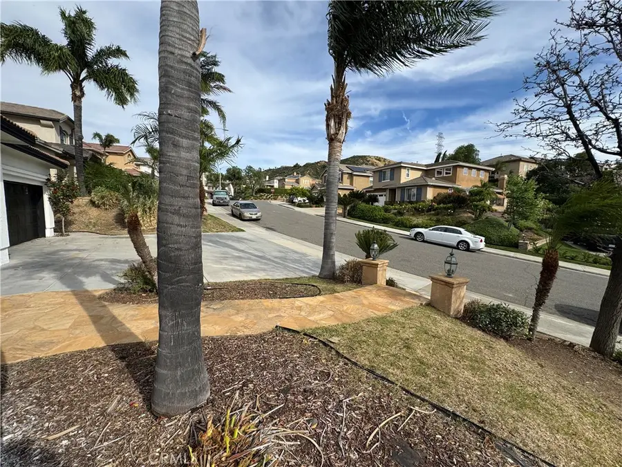 22219 Trinity Place, Santa Clarita, CA 91390 - #3