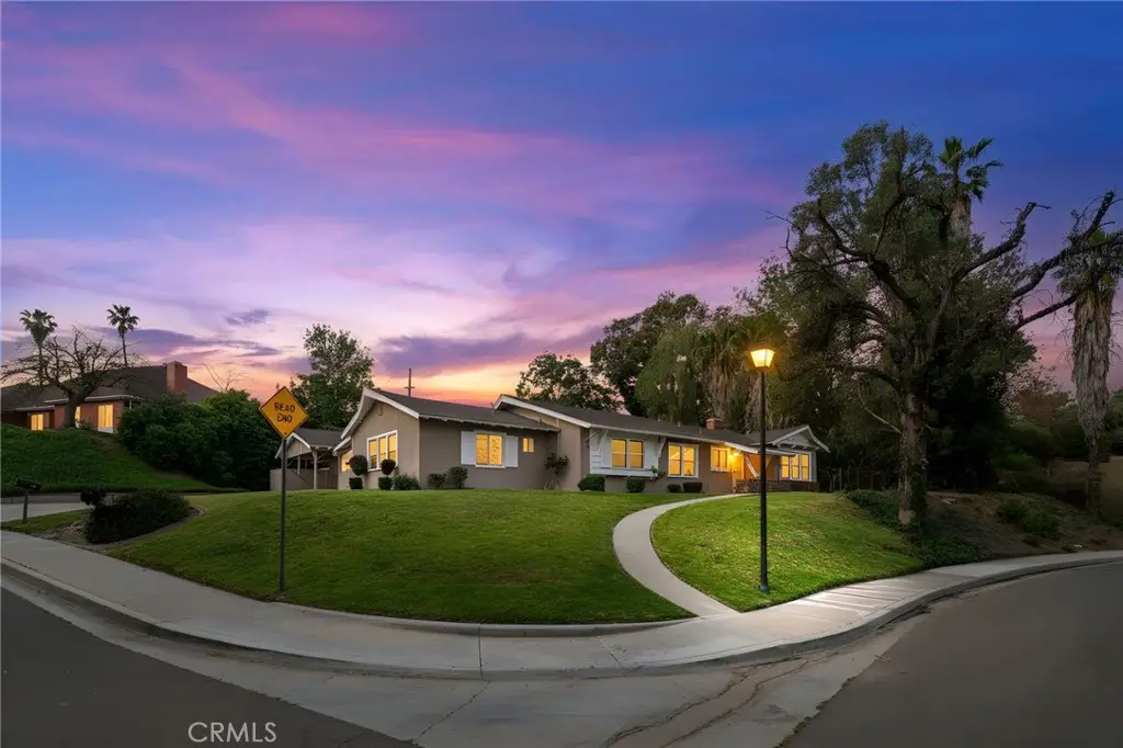 134 W Broadbent, Riverside, CA 92507 - #1