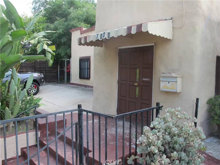 3000 Cazador, Los Angeles, CA 90065 - #3