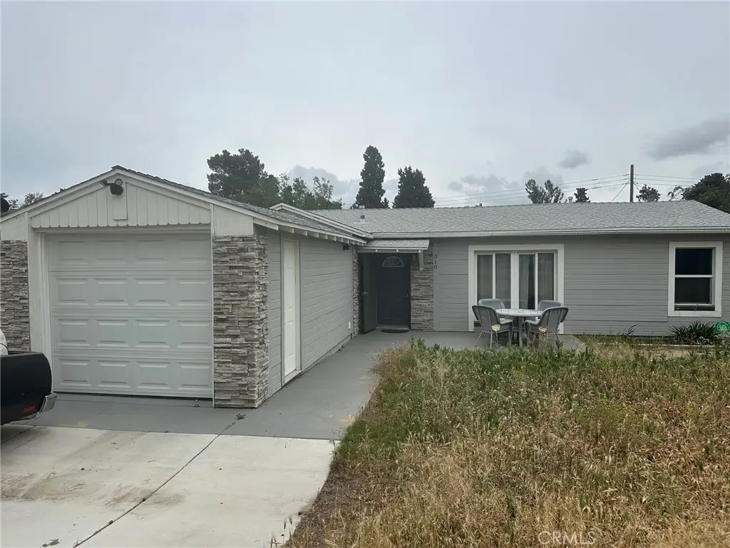 310 Santa Rita Place, Banning, CA 92220 - #1