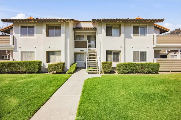 3709 Country Oaks Loop #E, Ontario, CA 91761
