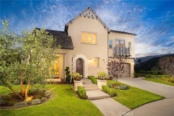 614 E Camellia Way, Azusa, CA 91702