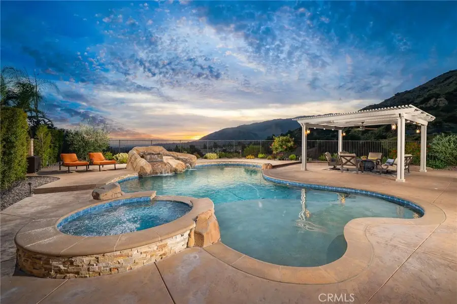 614 E Camellia Way, Azusa, CA 91702 - #3
