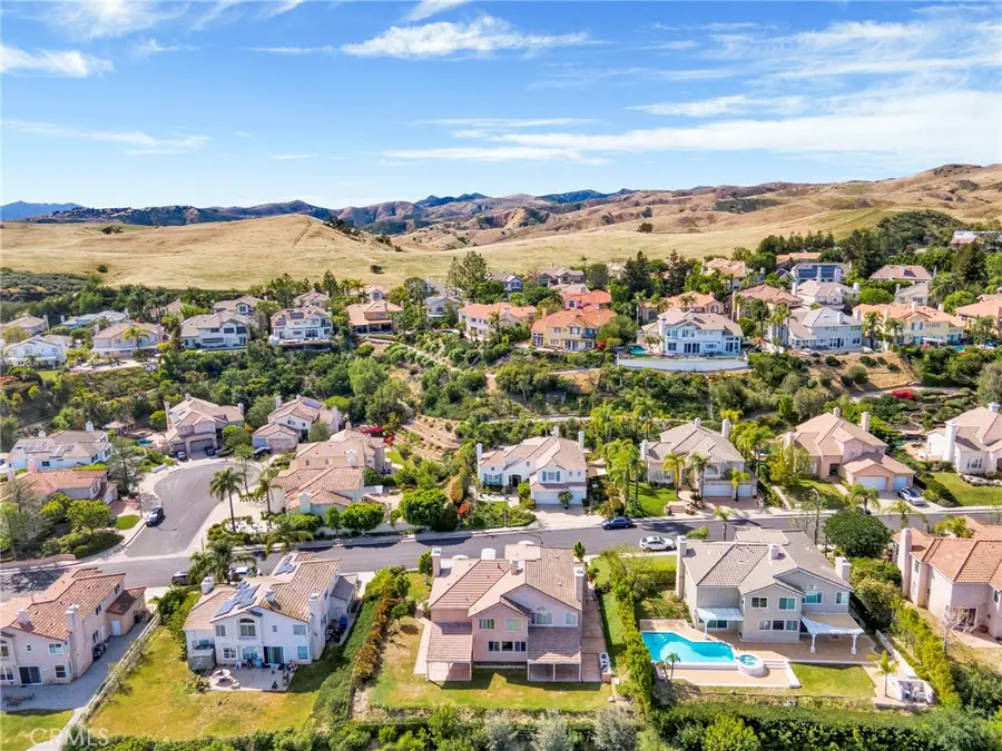 5936 Vista De La Luz, Woodland Hills, CA 91367 - #2
