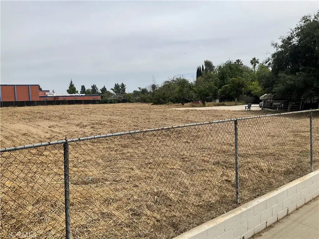 1760 S Towne, Pomona, CA 91766 - #1