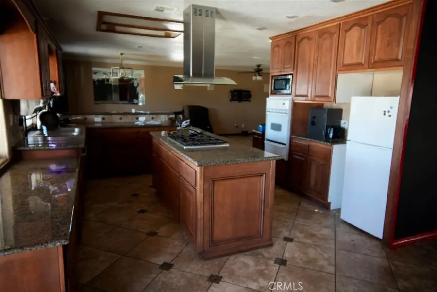 19006 Ivanpah Way, Apple Valley, CA 92308 - #3
