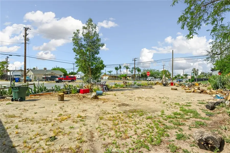 7591 Cunningham, Highland, CA 92346 - #3