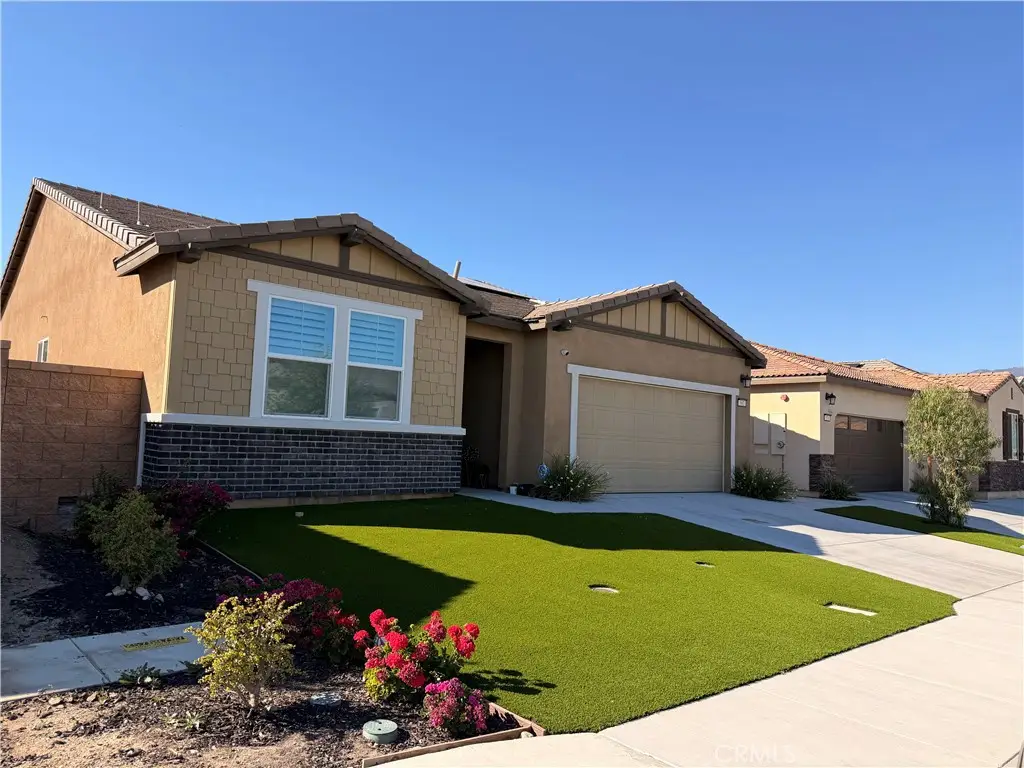 562 Hudson Way, Rialto, CA 92377 - #1