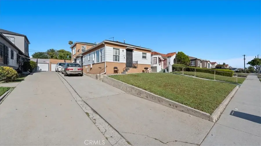 7831 S Normandie, Los Angeles, CA 90044 - #3