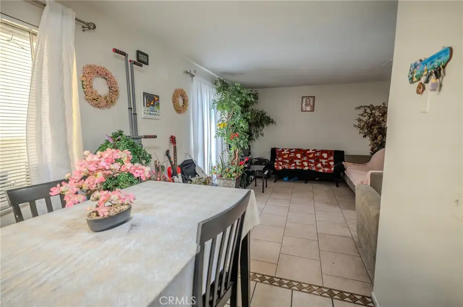 8D Date St, Fontana, CA 92335 - #2